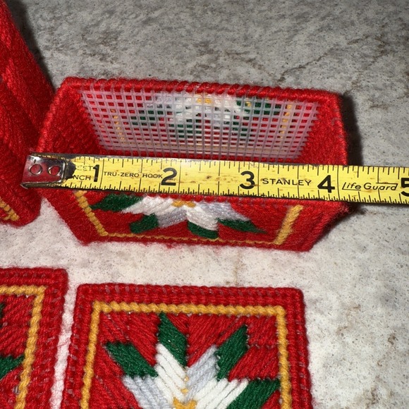 Plastic Canvas Handmade Letter Napkin Holder Christmas Cards Coaster Set Red - Picture 10 of 13